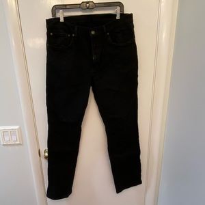 Levi’s black straight fit jeans